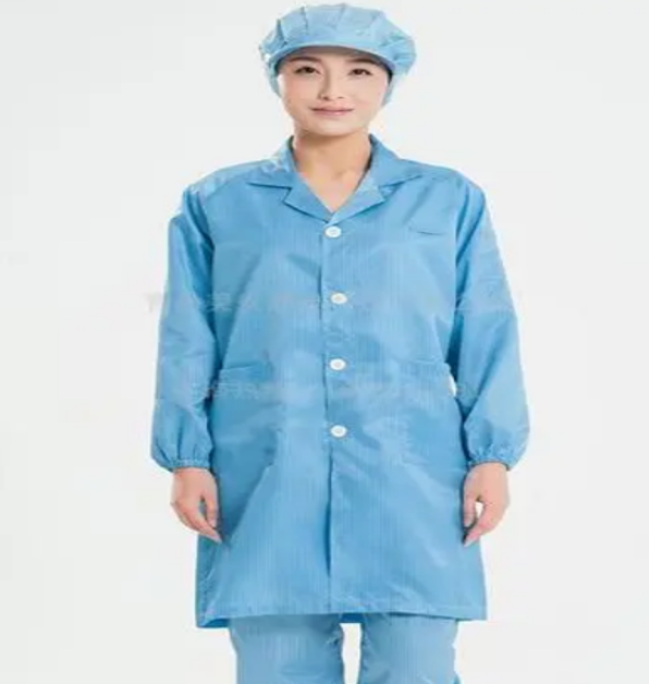 Cleanroom Garments & Suits - Product gallery shot 3